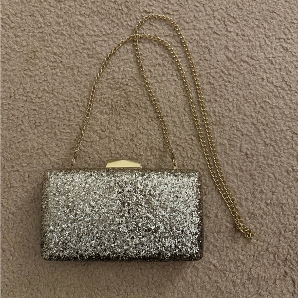 DSW Gold Sparkling Clutch - Picture 1 of 3